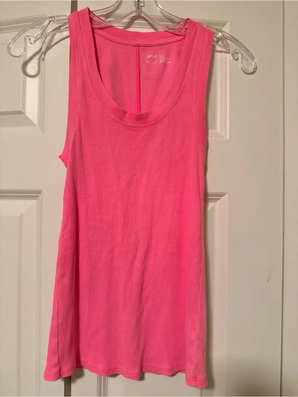 Aerie Women's Neon Pink Ribbed Tank Top XS